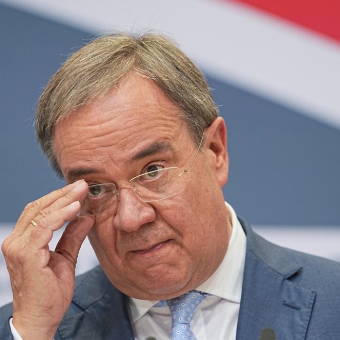 Der deutsche Trump? Rücktritt des Kanzlerkandidaten gefordert