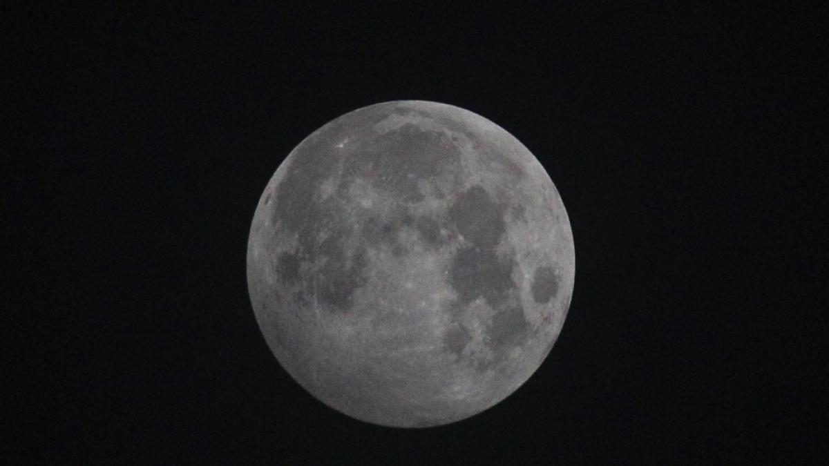 Am 10.01.2020 ist eine Halbschatten-Mondfinsternis &uuml;ber Deutschland sichtbar. (Foto)