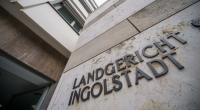 Am Landgericht Ingolstadt wird einer 30-Jährigen der Prozess wegen Totschlags gemacht. Die Frau soll ihren Freund (41) mit einem Messer getötet haben.