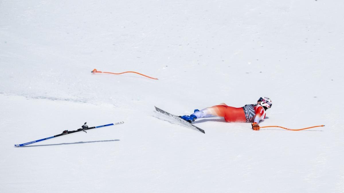 Schwere St&uuml;rze &uuml;berschatteten in den vergangenen Jahren den alpinen Skiweltcup. Hier erwischte es den Schweizer&nbsp;Arnaud Boisset im Februar 2025 beim Abfahrtstraining. (Foto)