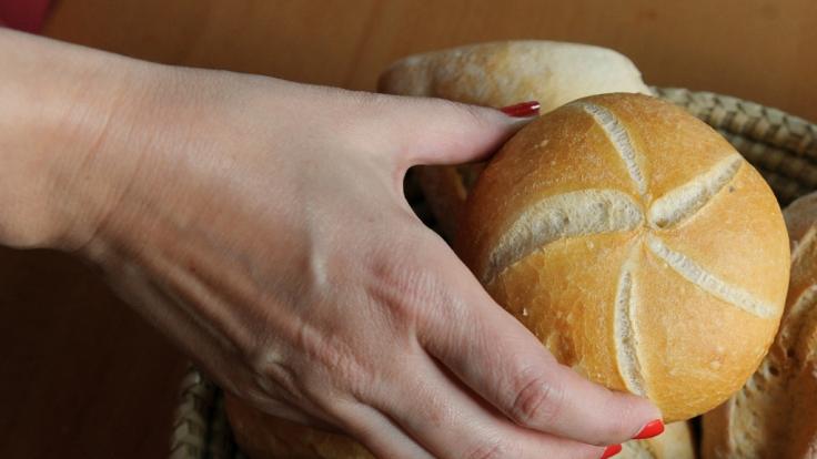 Aldi warnt aktuell vor Aufbackbrötchen: Sie können Metallsplitter enthalten. (Symbolfoto)