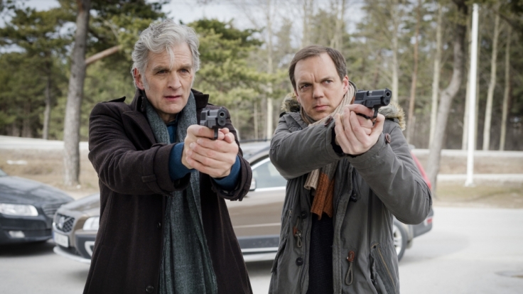 Kommissar Anders (Walter Sittler, links) und Thomas (Andy Gätjen, rechts) müssen einen Banküberfall aufklären.