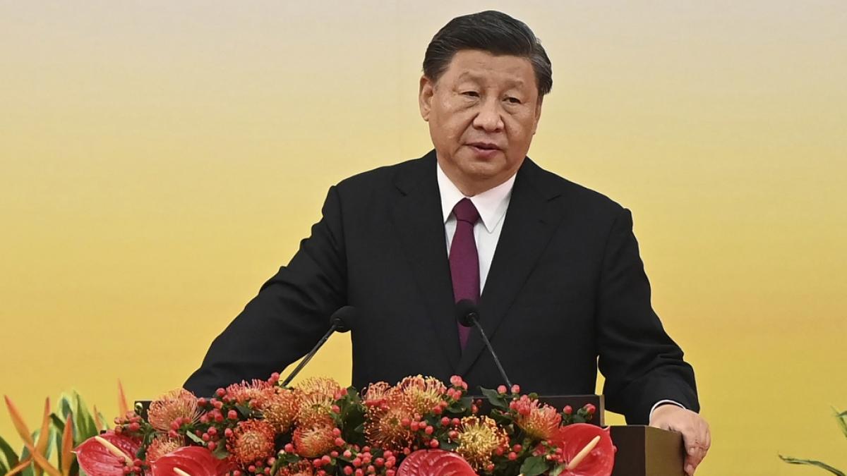 China-Pr&auml;sident Xi Jinping rasselt weiter mit den S&auml;beln. (Foto)