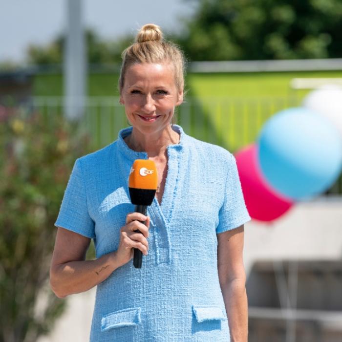 Wer traut sich? Andrea Kiewel bittet zur Promi-Mutprobe 