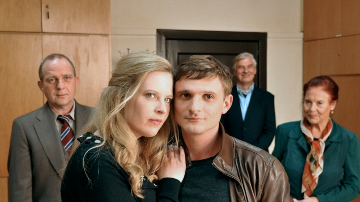 Ines (Diana Amft) und Moritz (Florian Lukas) gehen eine Scheinehe ein.
