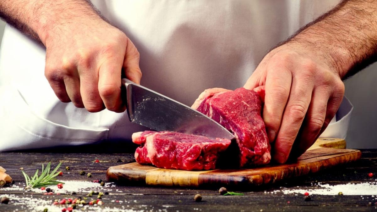 Im Fleisch k&ouml;nnen Nitrosamine enthalten sein. Sie stehen im Verdacht Krebs auszul&ouml;sen. (Symbolfoto) (Foto)