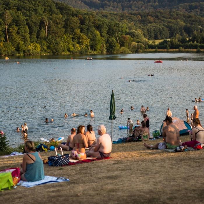 Tragischer Todesfall! 26-Jähriger bei Karlsruhe in Baggersee ertrunken