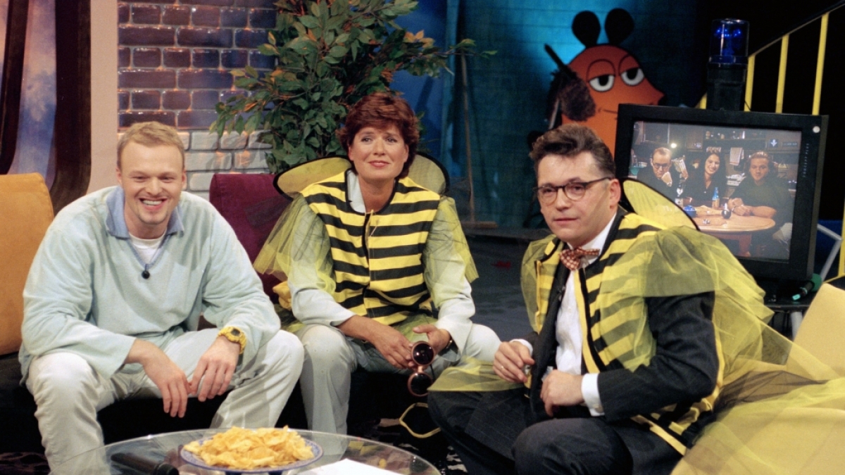 Lange ist es her: 1996 war Stefan Raab zu Besuch bei Christine Westermann und Götz Alsmann. (Foto)