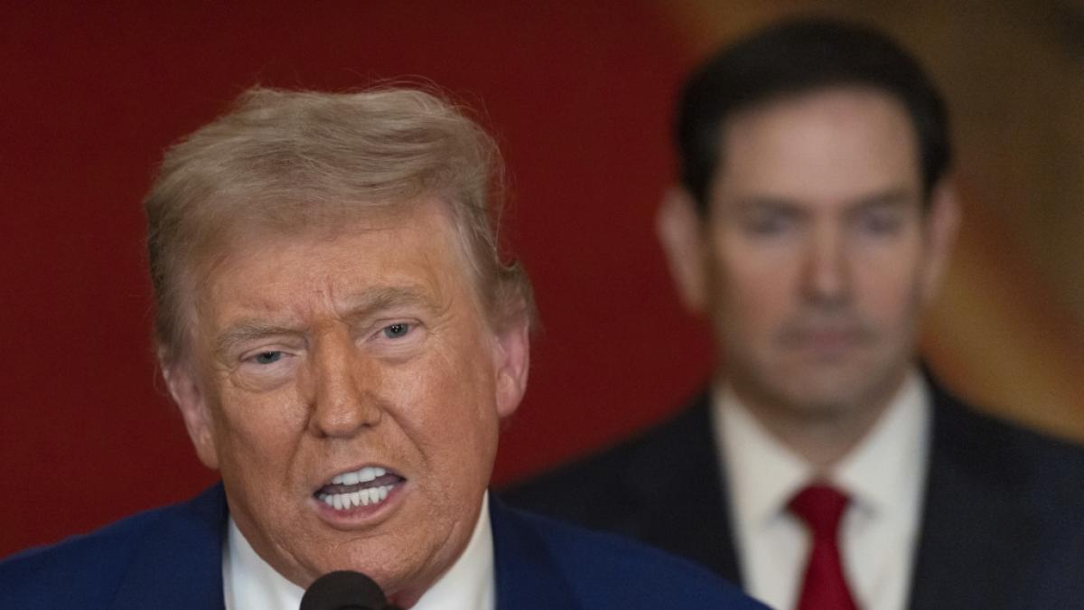Donald Trump teilt bei "Truth Social" gegen den republikanischen Abgeordneten Thomas Massie aus.&nbsp; (Foto)