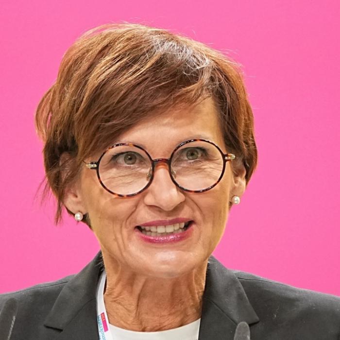 DAFÜR setzt sich die frühere Bundesbildungsministerin ein