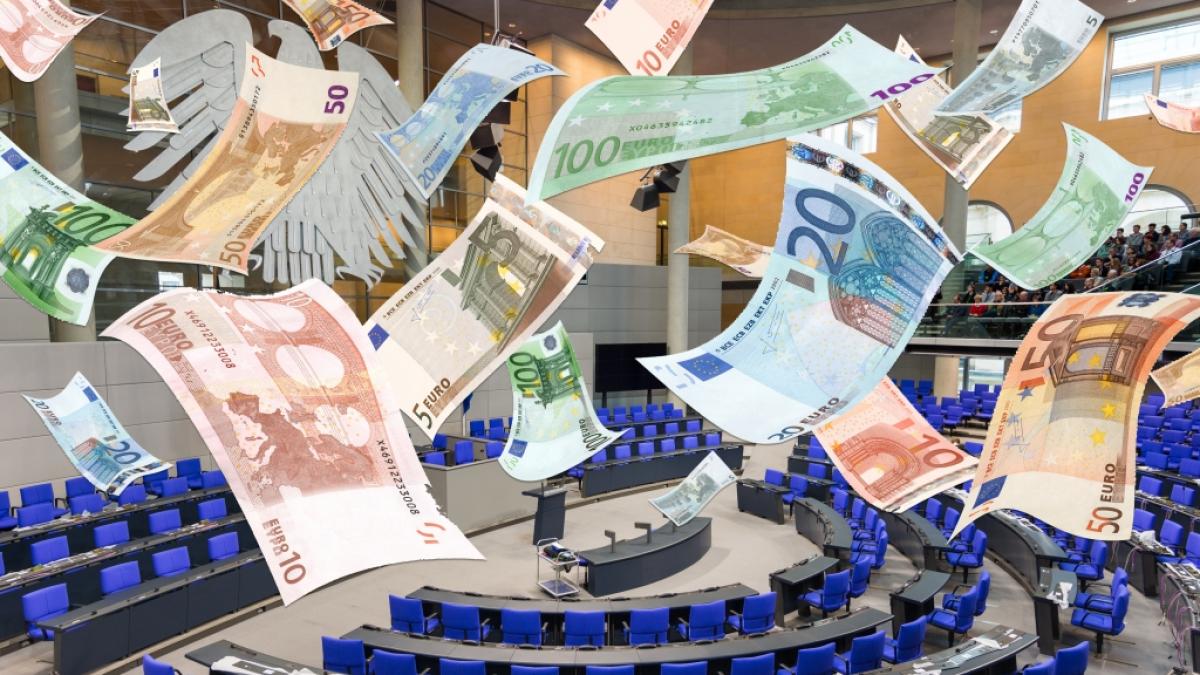 Die Bundesregierung will gemeinsam mit der Union die Parteienfinanzierung reformieren. (Foto)