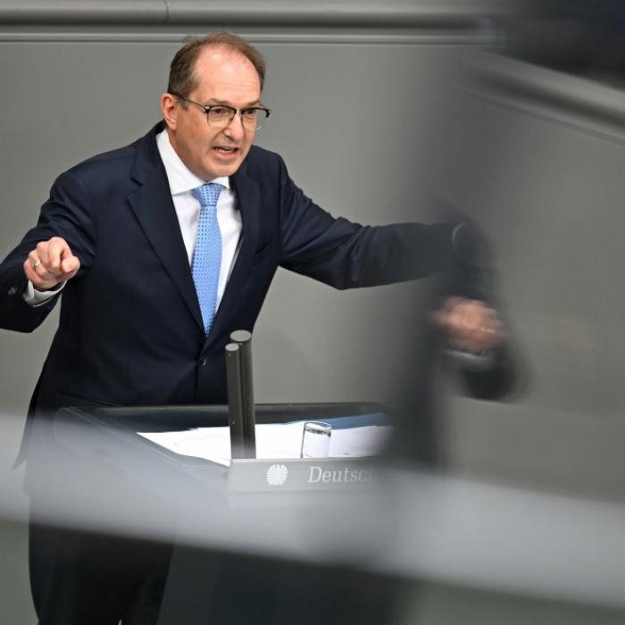 Innenminister warnt vor hoher Anschlagsgefahr in Deutschland