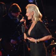 In der Vox-Sendung «Sing meinen Song - Das Tauschkonzert» covern am 13. Mai 2014 Xavier Naidoo, Sarah Connor und Co. die größten Hits von Jazzmusiker Roger Cicero.
