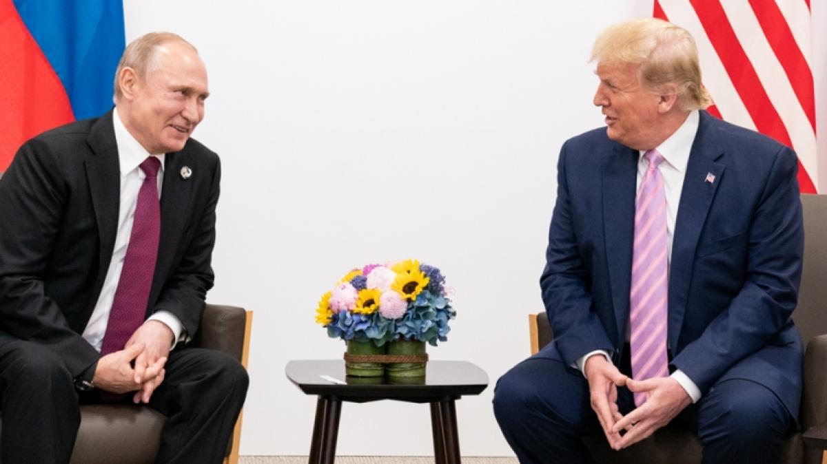 K&ouml;nnten sich Donald Trump (rechts) und Wladimir Putin bei der russischen Weltkriegs-Siegesfeier treffen? (Foto)