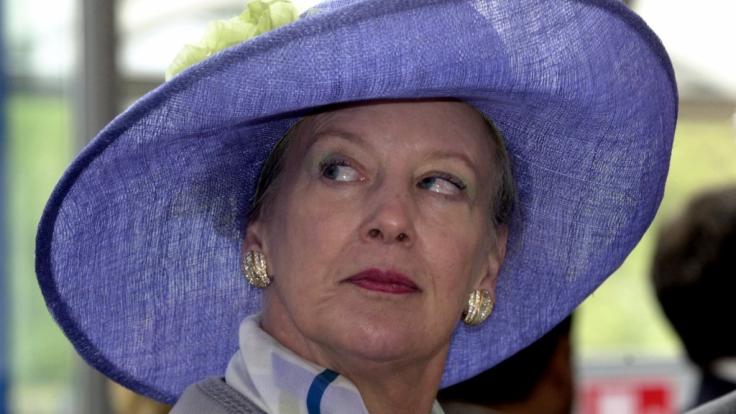 Königin Margrethe II. von Dänemark liebt auch mit knapp 80 Jahren den modisch vollendeten Auftritt.