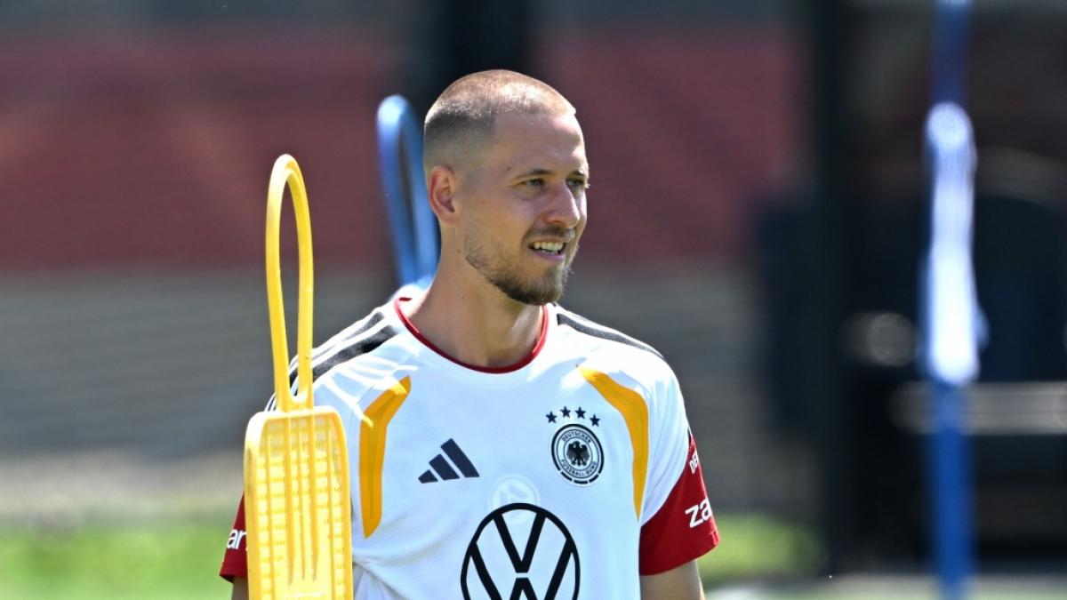 BVB-Verteidiger Waldemar Anton ist auch deutscher Nationalspieler. (Foto)