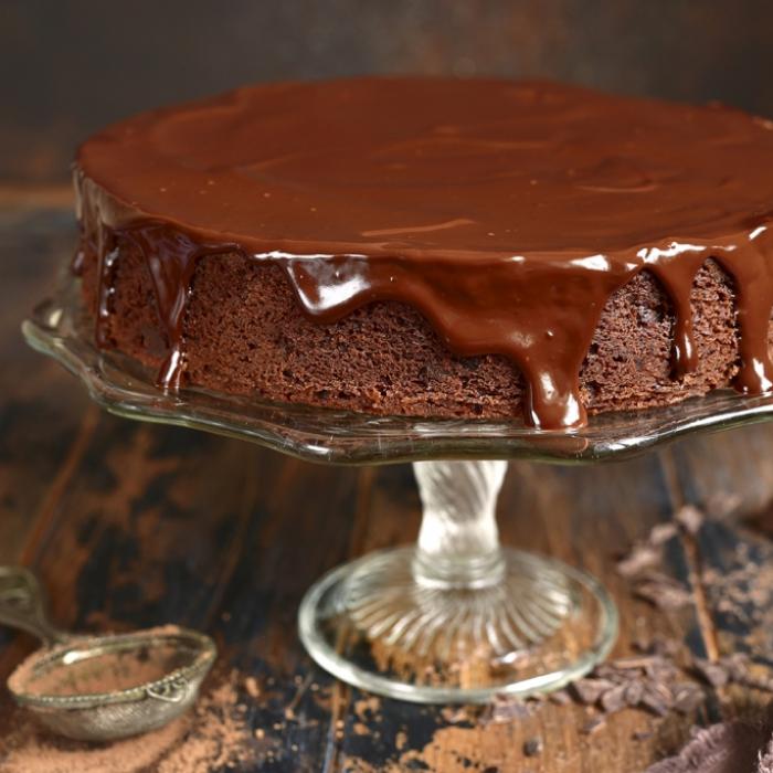 Ex-Koch enthüllt: DIESEN Schokokuchen liebt die Queen
