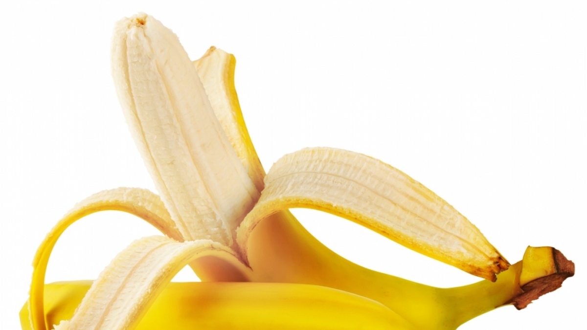 Bananenschalen eignen sich f&uuml;r eine schnelle, oberfl&auml;chliche Reinigung der Z&auml;hne. (Foto)
