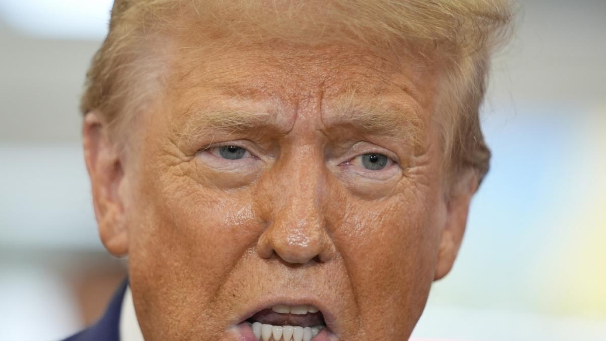 Auf den Wahlkampfveranstaltungen von Donald Trump sollen die Zuschauer einschlafen. (Foto)