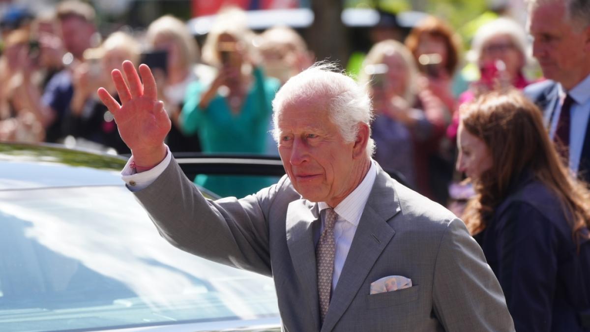 K&ouml;nig Charles III. hat ein neues Huhn. (Foto)
