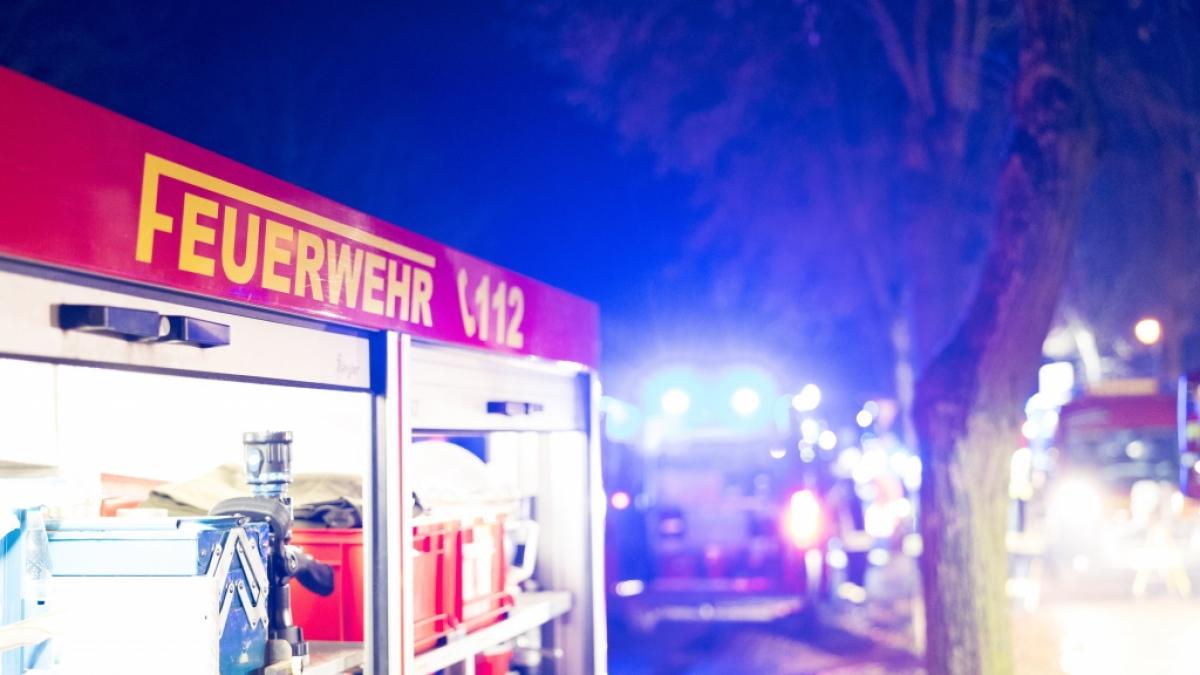 Der 28-j&auml;hrige Feuerwehrmann starb noch an der Unfallstelle. (Symbolbild) (Foto)