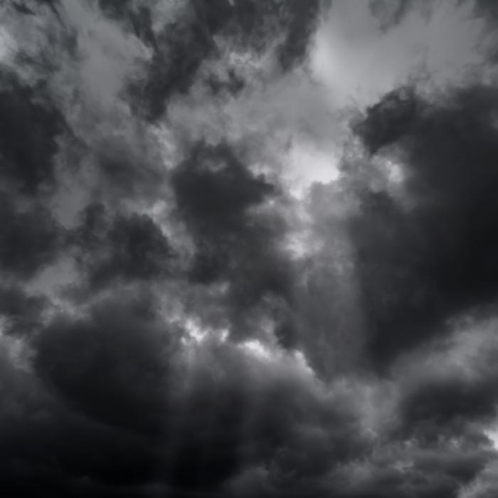 Ex-Zyklon kracht auf beliebtes Urlaubsland! Meteorologen warnen vor Wetter-Horror