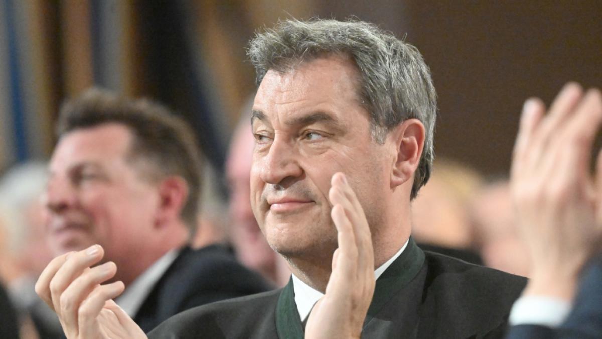 Markus S&ouml;der teilte auf Twitter einen Videogru&szlig; zum "Star Wars Day". Daf&uuml;r hagelte es Spott. (Foto)