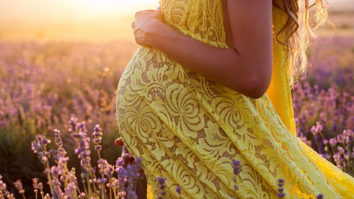 Eine schwangere Mutter wurde vor den Augen ihrer Tochter erschossen. (Foto)
