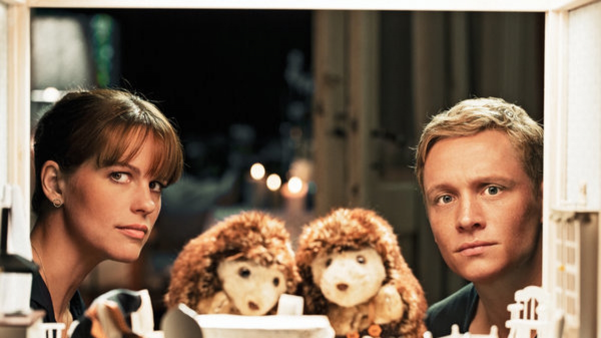 Isabell Polak an der Seite von Schauspieler und Regisseur Matthias Schweigh&ouml;fer in "Vaterfreuden". (Foto)