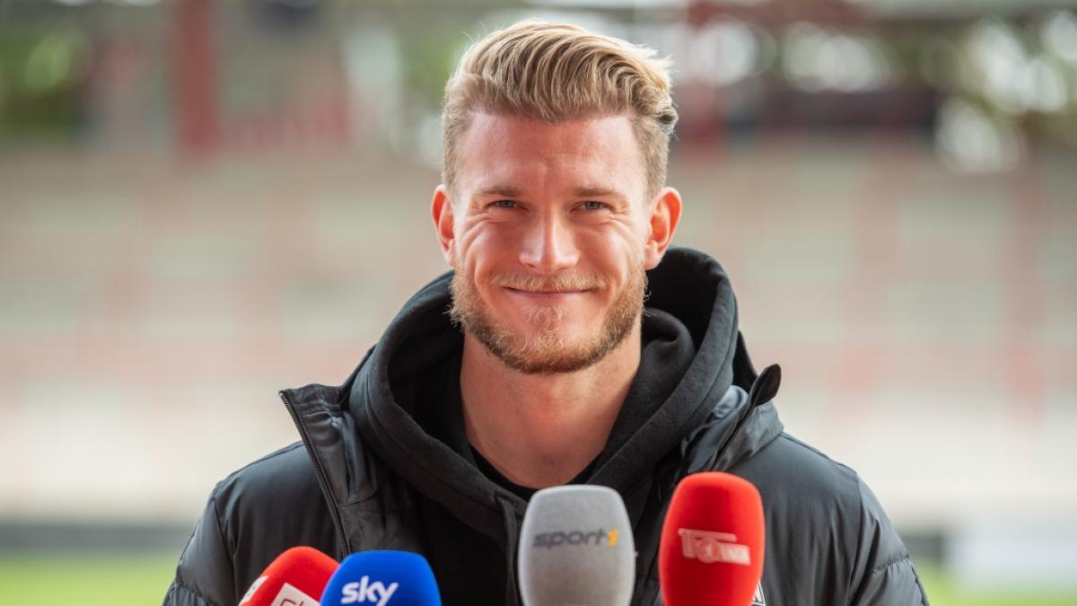 Sophia Thomallas Ex, Fu&szlig;baller Loris Karius, ist Vater geworden. (Foto)