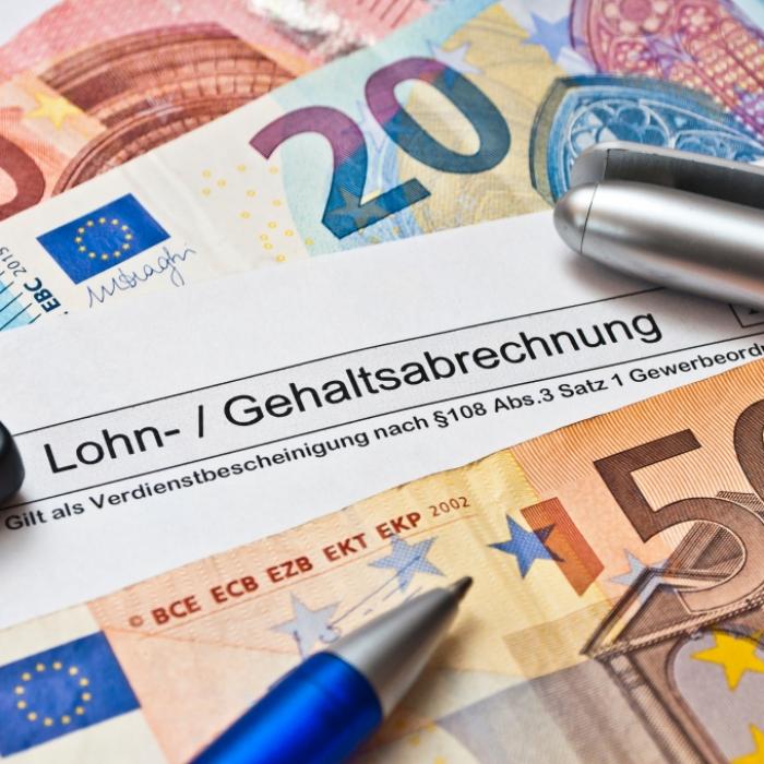 Brutto-Netto-Beschi**! Darum lohnt sich Mehrarbeit für Beschäftigte nicht