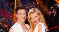 Evelyn Burdecki tanzt mit Evgeny Vinokurov bei 