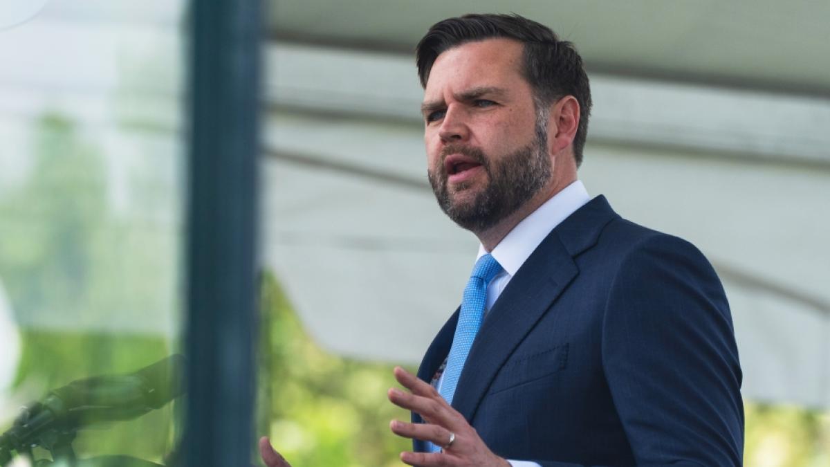 J.D. Vance kann sich einen Seitenhieb gegen Elon Musk nicht verkneifen. (Foto)