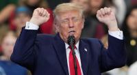 Donald Trump (80) konnte sich einen Seitenhieb gegen den demokratischen Senatskandidaten James Talarico nicht verkneifen.