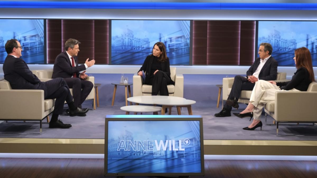 Abschiedsvorstellung in der ARD: Nach 16 Jahren ging Polittalkerin Anne Will am 3. Dezember 2023 letztmalig im Ersten auf Sendung. (Foto)