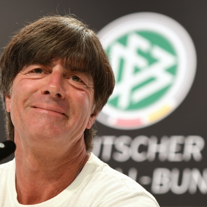 So entspannt faulenzt Jogi Löw im Urlaub