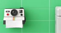 Der Polaroll Toilettenpapierhalter verwandelt jedes Badezimmer in ein Fotostudio.