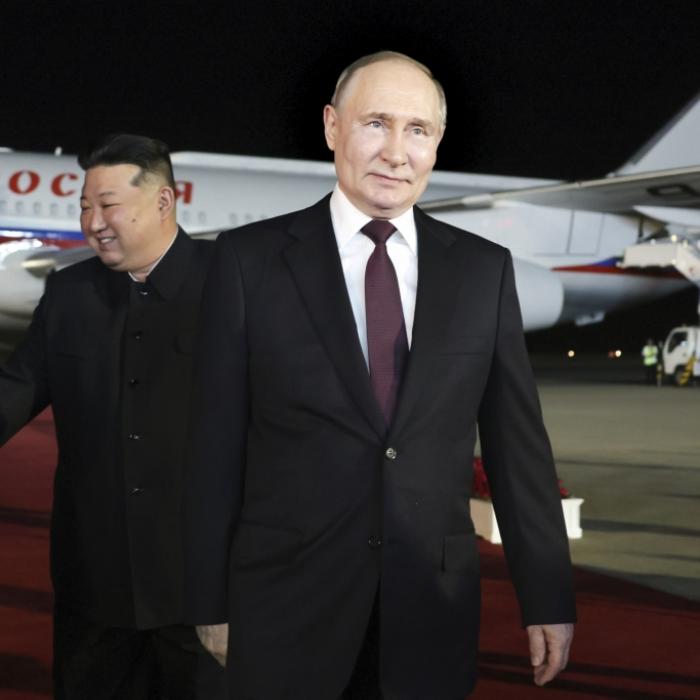 Körpersprache verrät: Mit einer Geste stellte Kim Jong-un Putin bloß