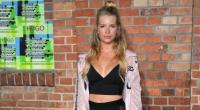 Lottie Moss - Kate Moss' Schwester - weckte im Monokini unanständige Fan-Fantasien und erntete ein unmoralisches Angebot.