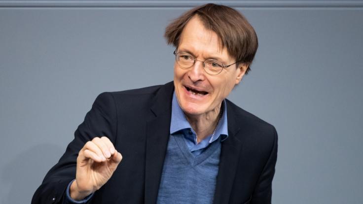 Karl Lauterbach warnt Schwangere vor den Risiken einer Coronavirus-Infektion.