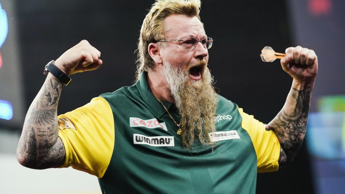 Simon Whitlock hat allen Grund zum Jubeln: "The Wizard" aus Australien gewann mit Damon "The Heat" Heta die Darts-Team-WM 2022. (Foto)