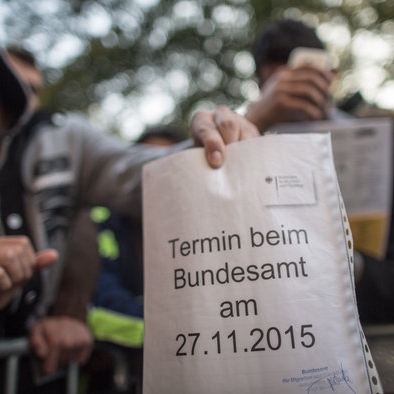 2.700 Euro Einstiegsgehalt: Bundesamt für Flüchtlinge lockt mit Top-Beamtenjobs