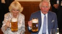 Cheers! Camilla Parker-Bowles und Prinz Charles wissen, wie man die schönen Seiten des Lebens genießt.