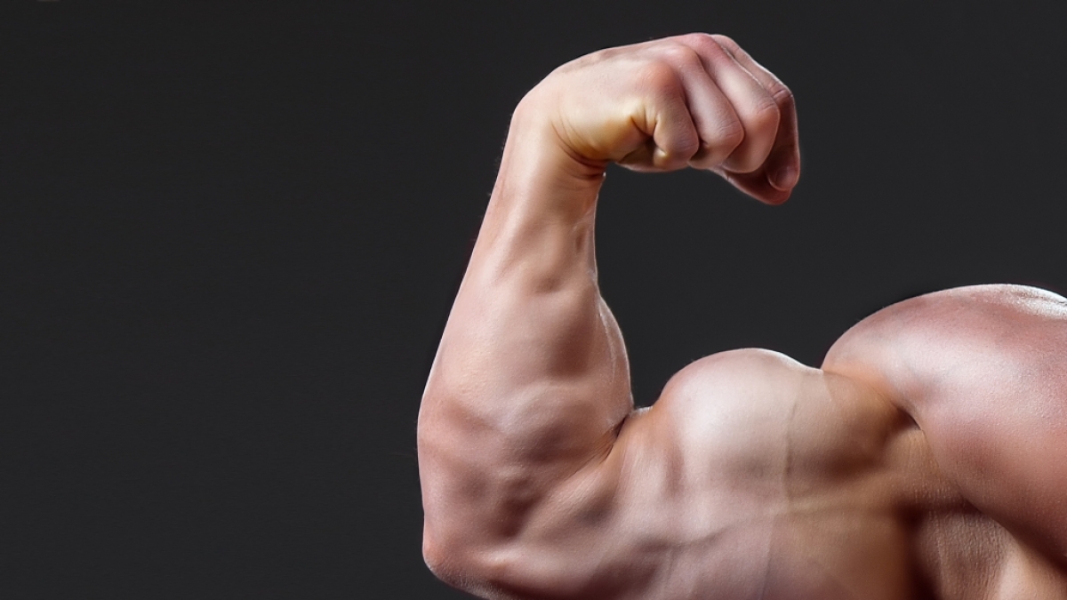 Bodybuilder&nbsp;Kirill Tereshin hat sich 3 Liter Vaseline in die Arme gespritzt. (Symbolbild) (Foto)