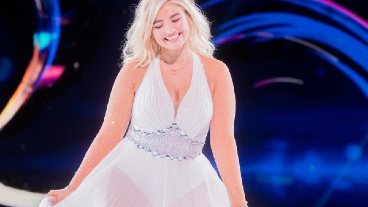 Sarina Nowak begeistert ihre Fans im Jeans-Look. (Foto)