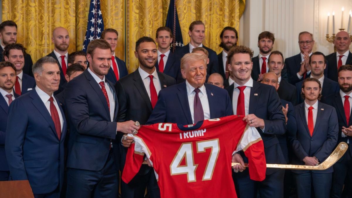 Donald Trump: Jetzt kassieren sogar Eishockeyschl&auml;ger! US-Pr&auml;sident versch&auml;rft Zollkrieg (Foto)