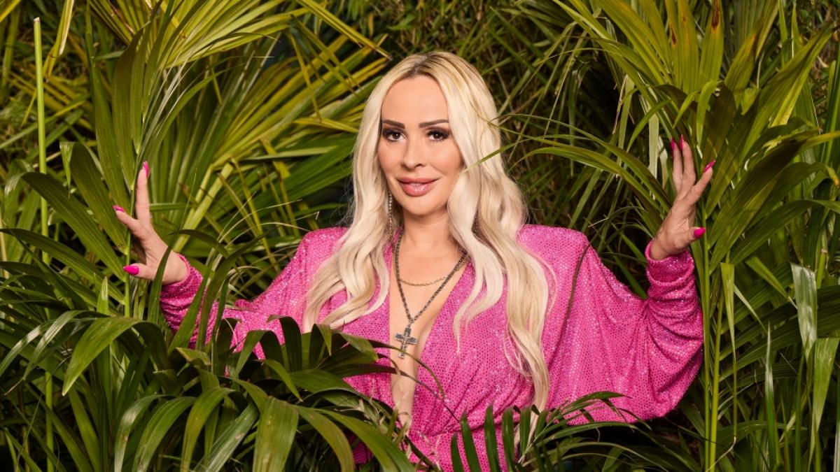 Cora Schumacher hat das Dschungelcamp freiwillig verlassen. Nachdem dies am Sonntagabend bekannt gegeben wurde, gab es bei RTL eine Mega-Panne. (Foto)