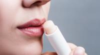 Elf Lippenbalsame schneiden mit 