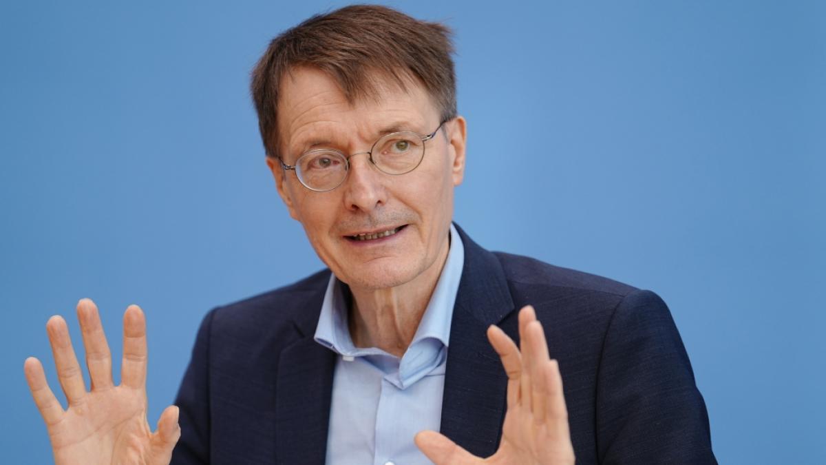 Gesundheitsminister Karl Lauterbach rechnet mit neuen Corona-Beschl&uuml;ssen. (Foto)