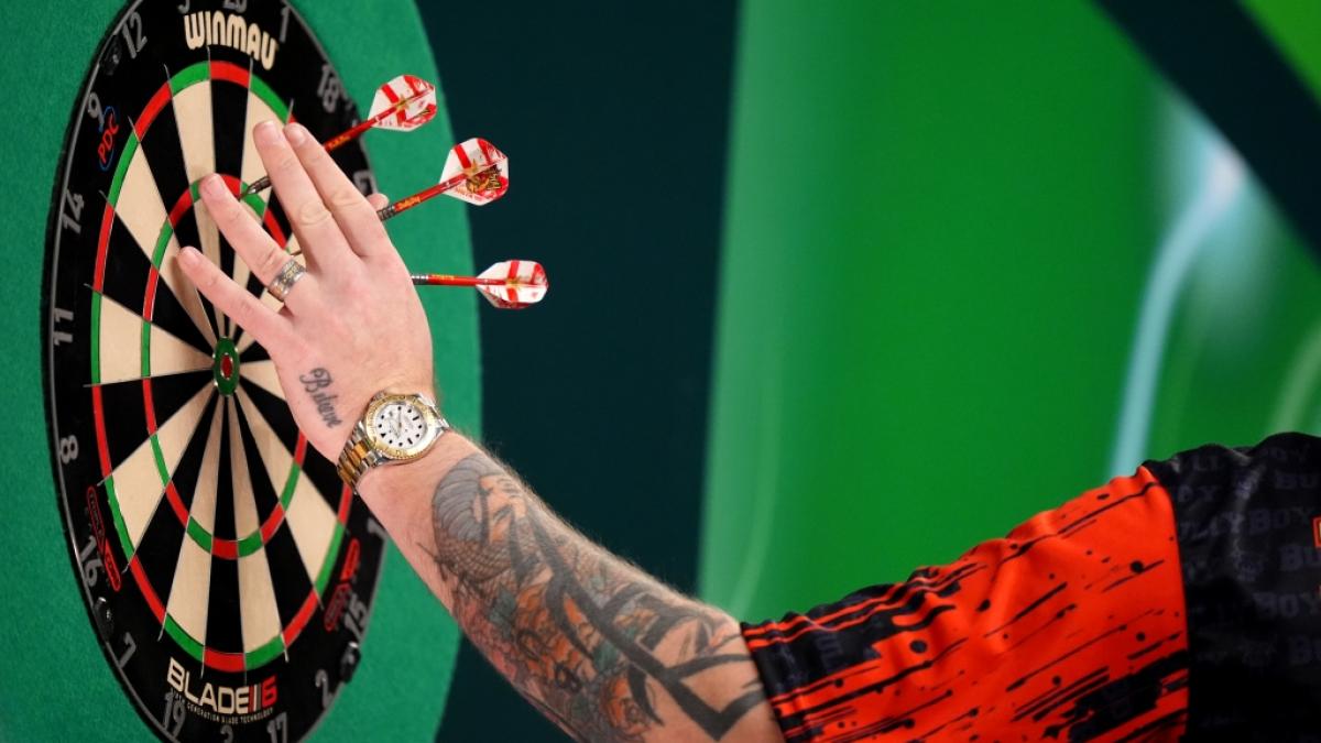 Beim Grand Slam of Darts 2025 spielt sich die PDC-Elite schon mal f&uuml;r die Darts-WM warm, die am 11. Dezember in London beginnt. (Foto)